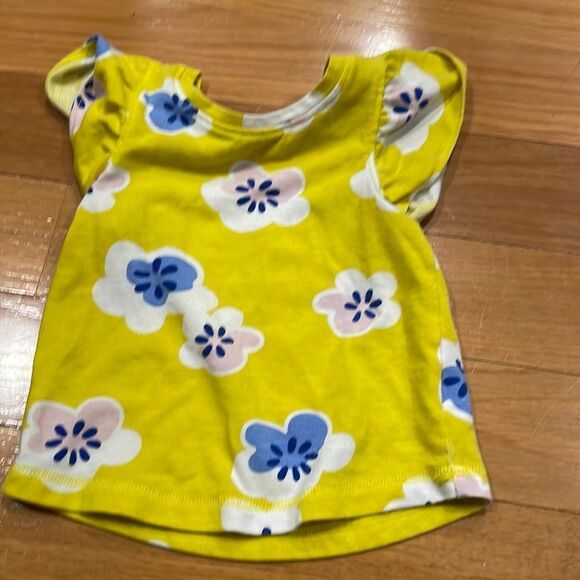 Good; modified title: CAT & JACK Girls Tshirt - Good Condition - Size 12M - Picture 1 of 2
